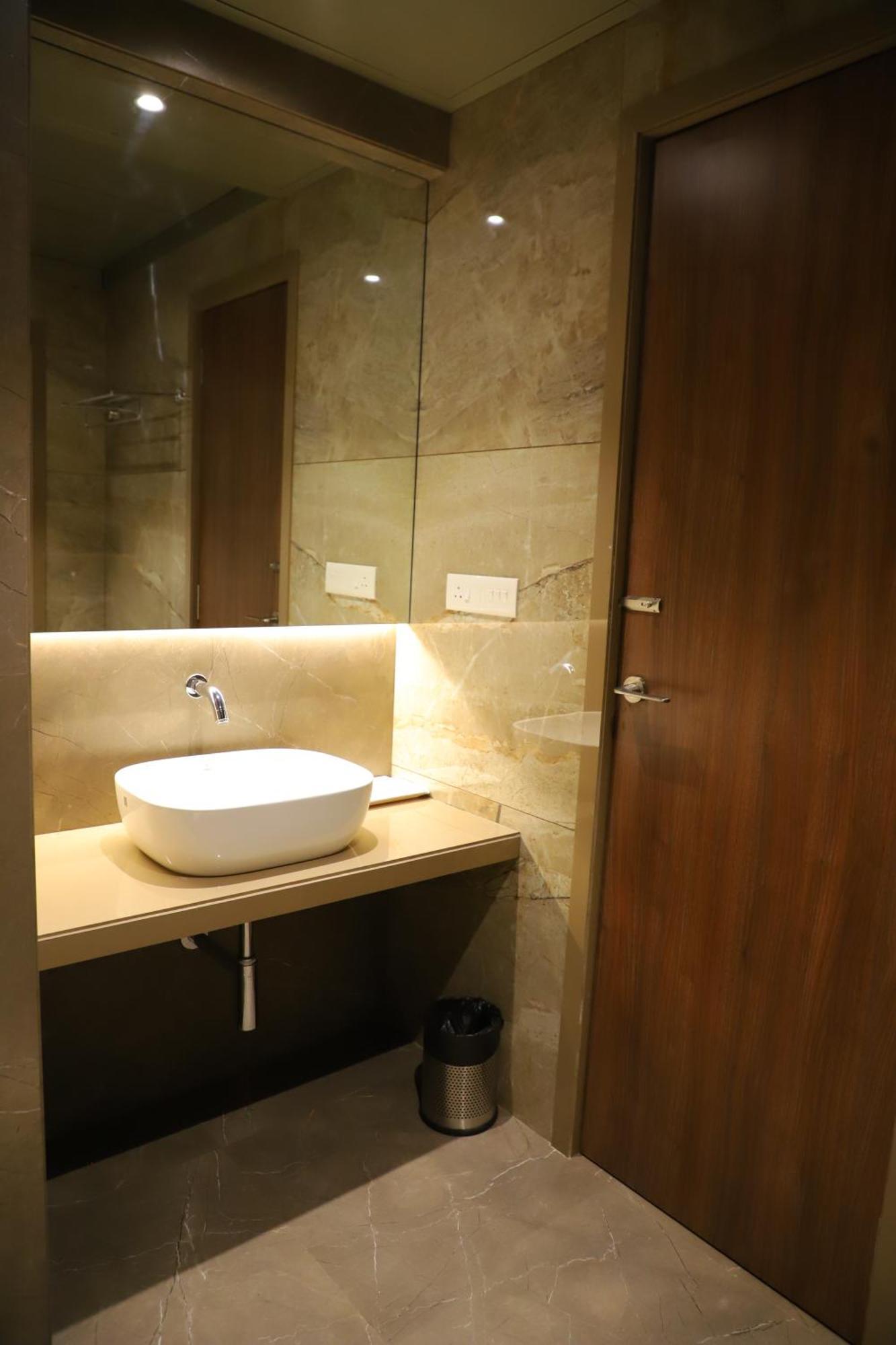 Le Vivanta Virār Zewnętrze zdjęcie
